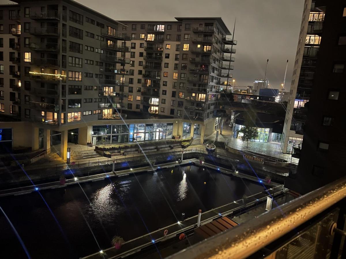 Deluxe City Apt, Beautiful River View,Free Parking No Balcony Leeds  Extérieur photo