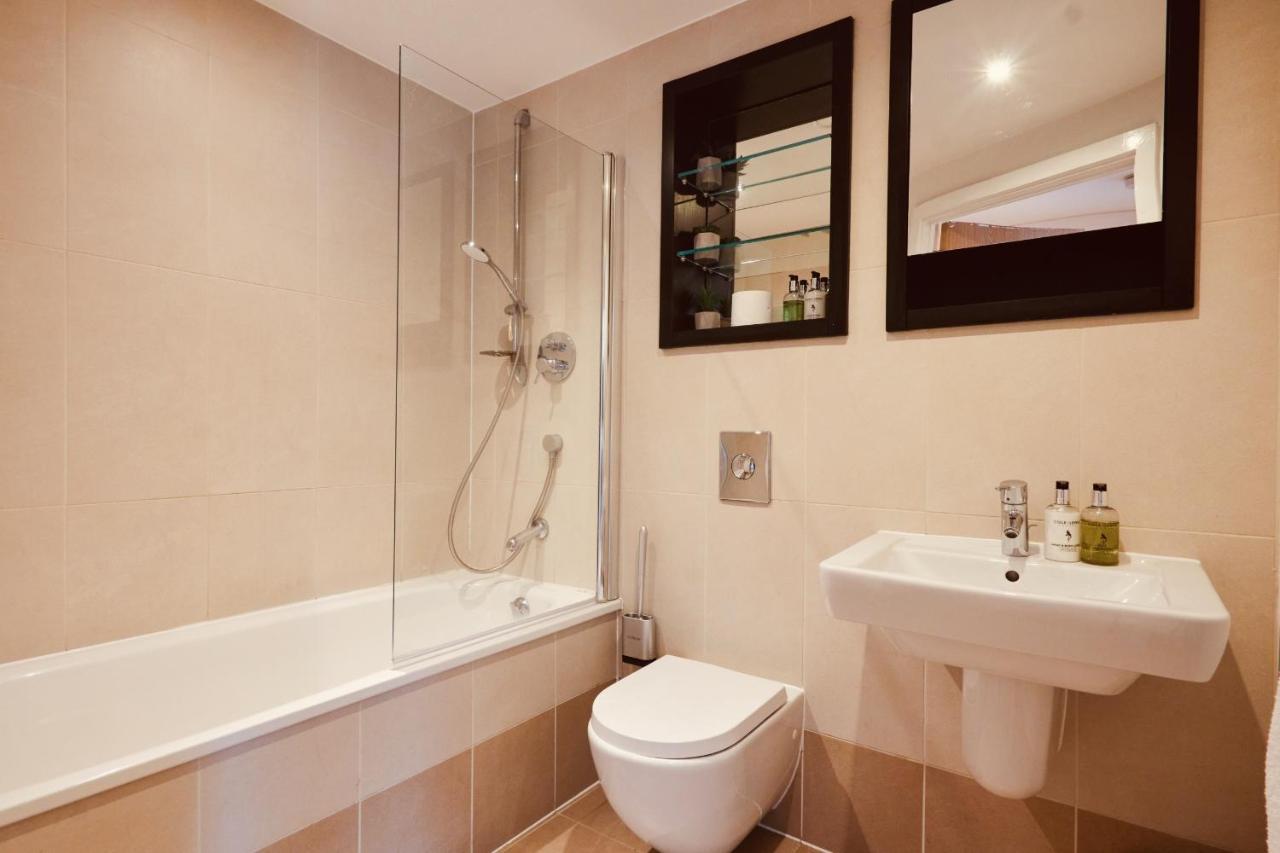 Deluxe City Apt, Beautiful River View,Free Parking No Balcony Leeds  Extérieur photo