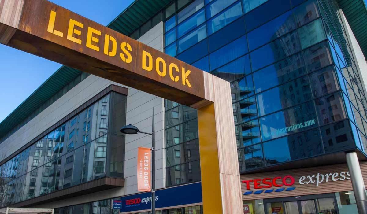 Deluxe City Apt, Beautiful River View,Free Parking No Balcony Leeds  Extérieur photo